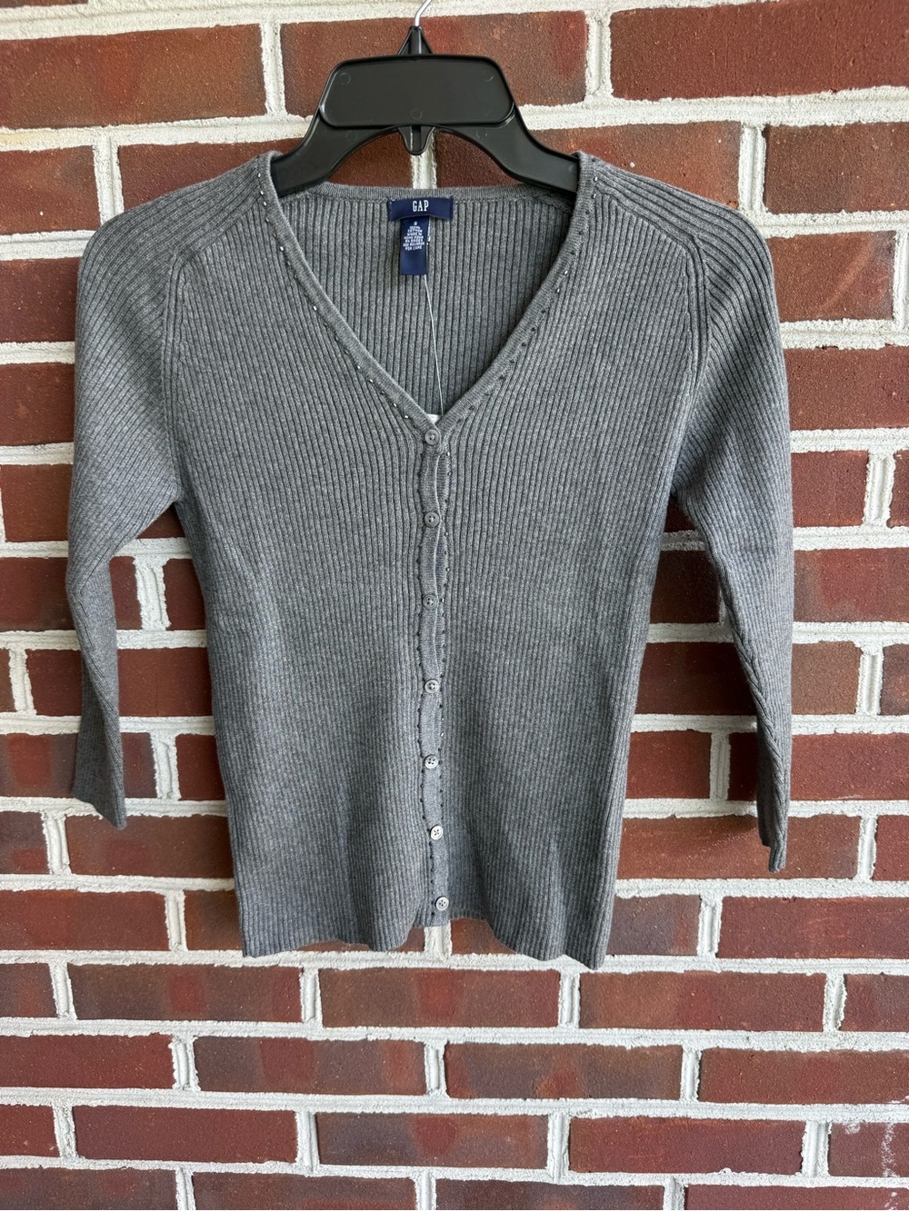 GAP Women's Gray Ribbed V-Neck Button Cardigan NWT S
